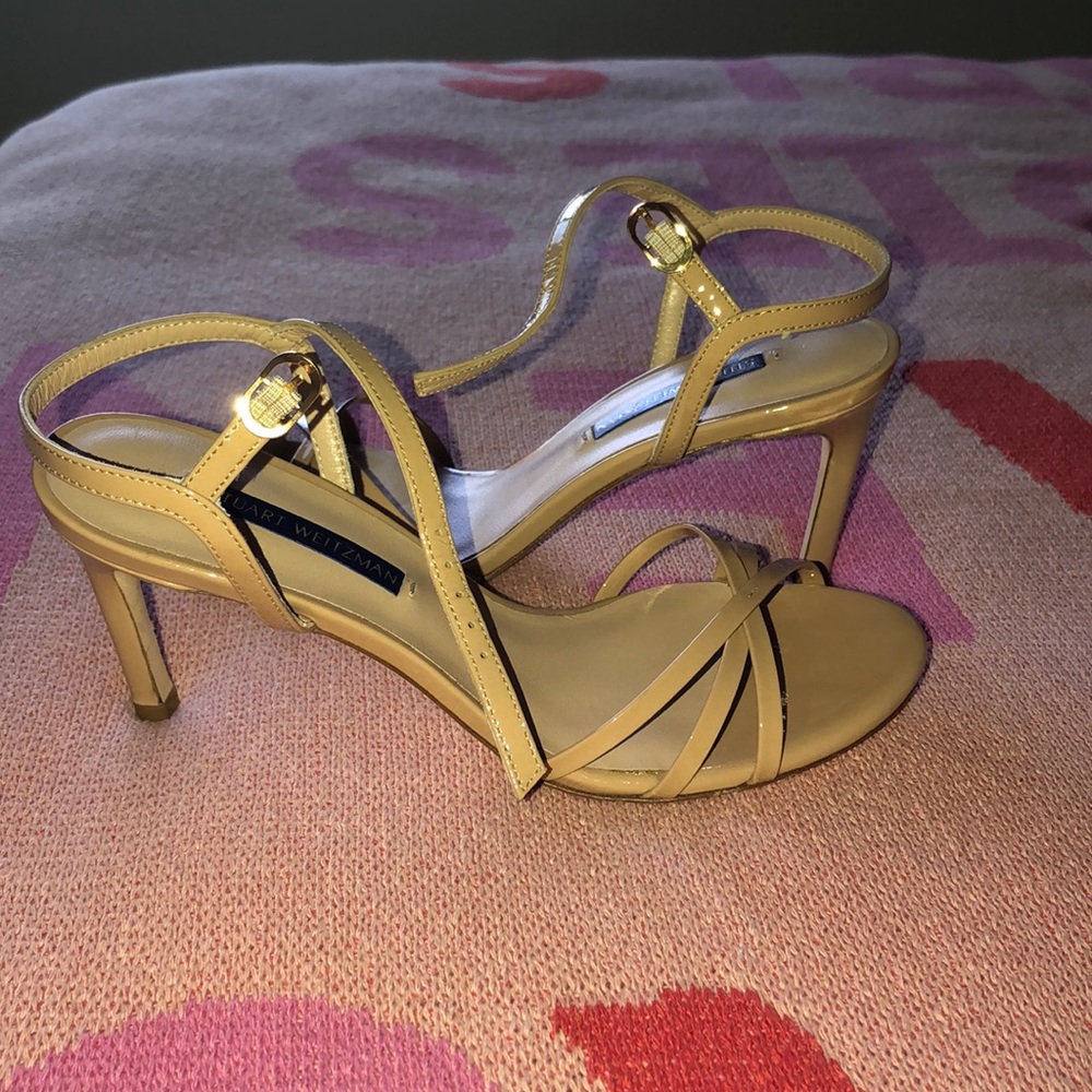 Stuart Weitzman kitten heels